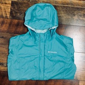 Columbia Rain Coat! 🌻